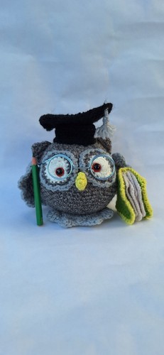 Gehäkelte eule amigurumi - gehäkelte,